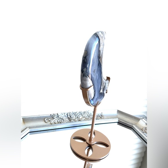 Volcanic Agate Moon Sculpture - Picture 4 of 7